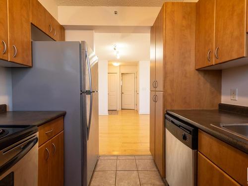 1501 10303 105 Street, Edmonton, AB - Indoor Photo Showing Kitchen