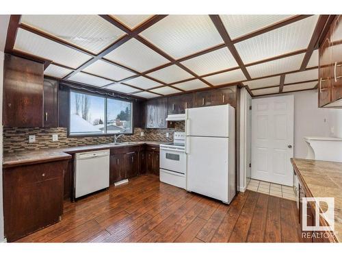 11412 162 Avenue, Edmonton, AB - Indoor Photo Showing Kitchen