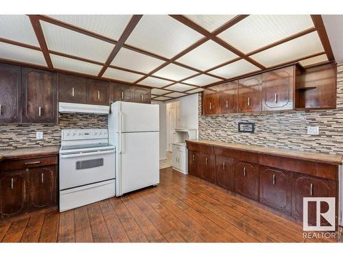 11412 162 Avenue, Edmonton, AB - Indoor Photo Showing Kitchen