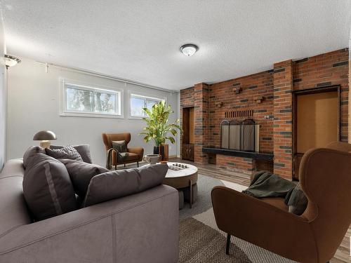 11412 162 Avenue, Edmonton, AB - Indoor Photo Showing Living Room With Fireplace