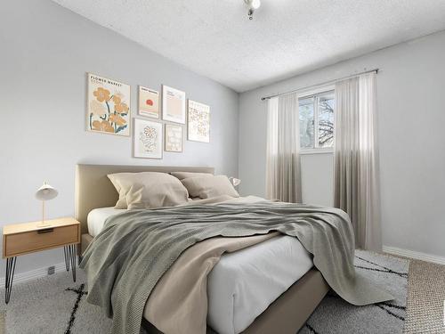 11412 162 Avenue, Edmonton, AB - Indoor Photo Showing Bedroom