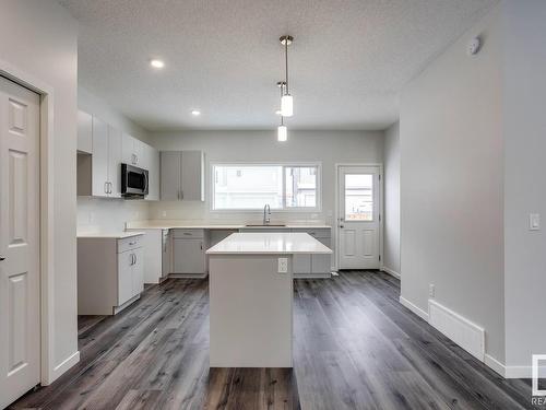 1643 16 Avenue, Edmonton, AB - Indoor Photo Showing Kitchen