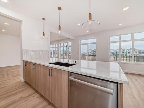 5828 Kootook Link, Edmonton, AB - Indoor Photo Showing Kitchen With Upgraded Kitchen