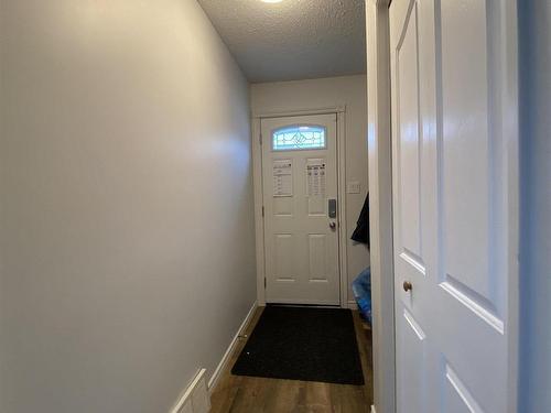 6928 21 Avenue, Edmonton, AB - Indoor Photo Showing Other Room