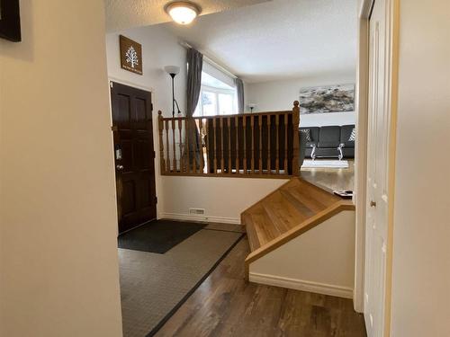 6928 21 Avenue, Edmonton, AB - Indoor Photo Showing Other Room