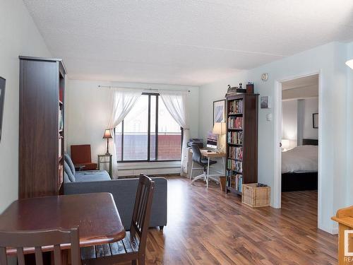 304 9917 110 Street, Edmonton, AB - Indoor Photo Showing Dining Room