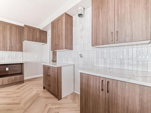 3320 168 Street, Edmonton, AB - Indoor Photo Showing Kitchen