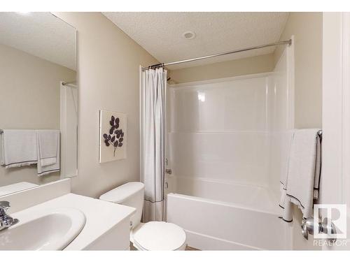 17736 63 Street, Edmonton, AB - Indoor Photo Showing Bathroom