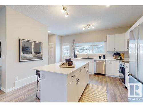 17736 63 Street, Edmonton, AB - Indoor Photo Showing Kitchen