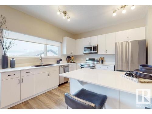 17736 63 Street, Edmonton, AB - Indoor Photo Showing Kitchen