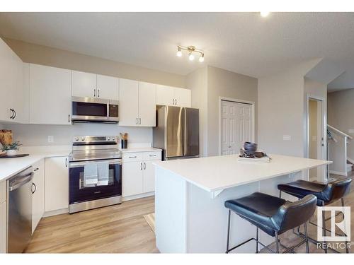 17736 63 Street, Edmonton, AB - Indoor Photo Showing Kitchen