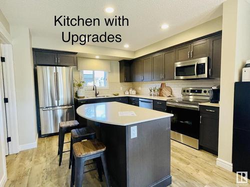 2107 Desrochers Drive, Edmonton, AB - Indoor Photo Showing Kitchen With Upgraded Kitchen