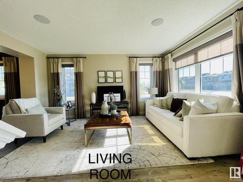 2107 Desrochers Drive, Edmonton, AB - Indoor Photo Showing Living Room