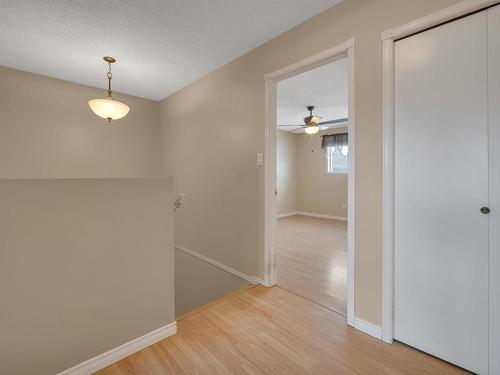 25 14717 34 Street, Edmonton, AB - Indoor Photo Showing Other Room