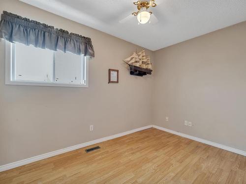 25 14717 34 Street, Edmonton, AB - Indoor Photo Showing Other Room