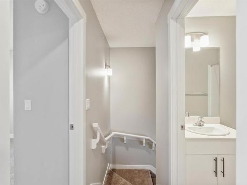 6256 175 Avenue, Edmonton, AB - Indoor Photo Showing Bathroom