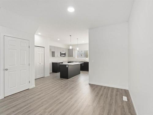 1111 Aster Boulevard, Edmonton, AB - Indoor Photo Showing Other Room