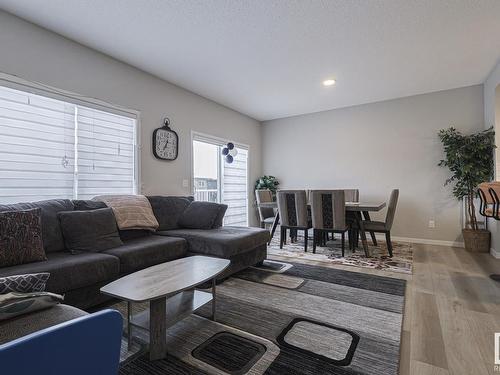 5357 Lark Landing Landing, Edmonton, AB - Indoor Photo Showing Living Room