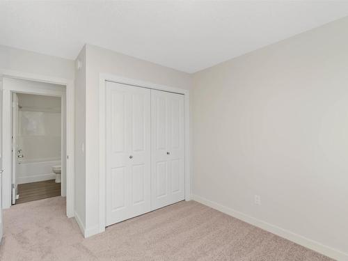 1647 16 Avenue, Edmonton, AB - Indoor