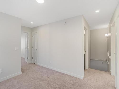 1647 16 Avenue, Edmonton, AB - Indoor Photo Showing Other Room