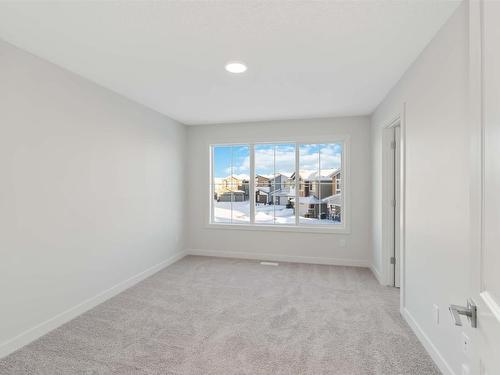 1647 16 Avenue, Edmonton, AB - Indoor Photo Showing Other Room