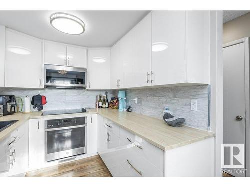 201B Homestead Crescent, Edmonton, AB - Indoor Photo Showing Kitchen