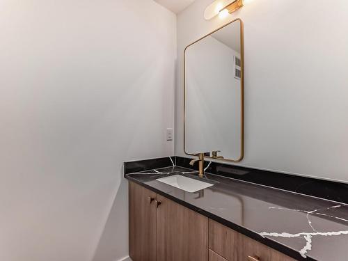 5462 Kootook Road, Edmonton, AB - Indoor Photo Showing Bathroom