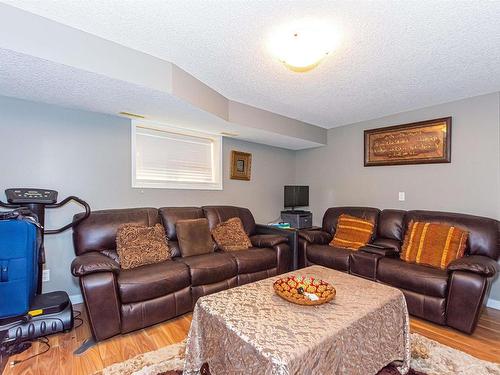 9133 166 Avenue, Edmonton, AB - Indoor Photo Showing Living Room