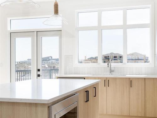 5729 Kootook Way, Edmonton, AB - Indoor Photo Showing Kitchen