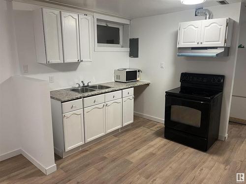 5210 48 Street, Barrhead, AB - Indoor Photo Showing Kitchen With Double Sink