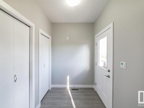 9859 73 Avenue, Edmonton, AB - Indoor Photo Showing Other Room