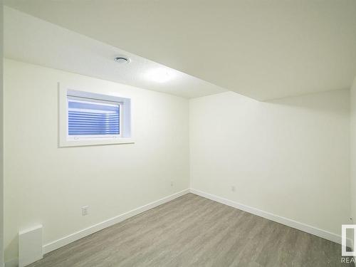 9859 73 Avenue, Edmonton, AB - Indoor Photo Showing Other Room