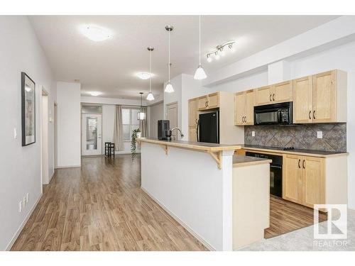 204 4835 104A Street, Edmonton, AB - Indoor Photo Showing Kitchen