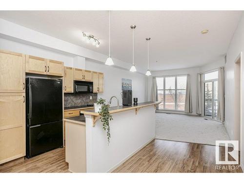 204 4835 104A Street, Edmonton, AB - Indoor Photo Showing Kitchen