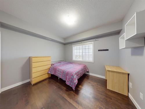 118 7293 South Terwillegar Drive Nw, Edmonton, AB - Indoor Photo Showing Bedroom