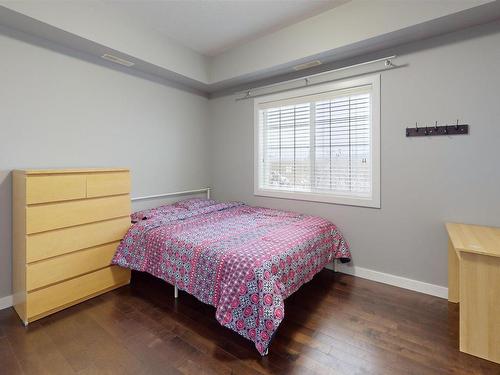 118 7293 South Terwillegar Drive Nw, Edmonton, AB - Indoor Photo Showing Bedroom