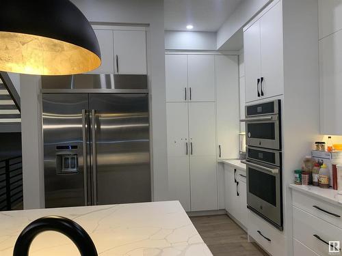 104 Orchard Court, St. Albert, AB - Indoor Photo Showing Kitchen