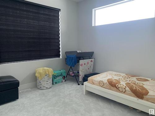 104 Orchard Court, St. Albert, AB - Indoor Photo Showing Bedroom