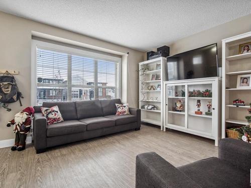 184 Southfork Drive, Leduc, AB - Indoor Photo Showing Living Room