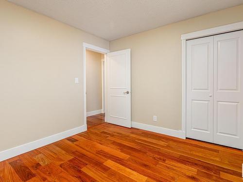 579 Wahstao Road, Edmonton, AB - Indoor Photo Showing Other Room