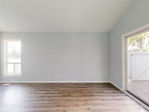 5642 19A Avenue, Edmonton, AB - Indoor Photo Showing Other Room