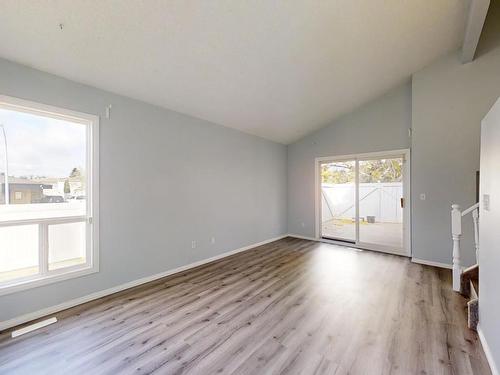 5642 19A Avenue, Edmonton, AB - Indoor Photo Showing Other Room