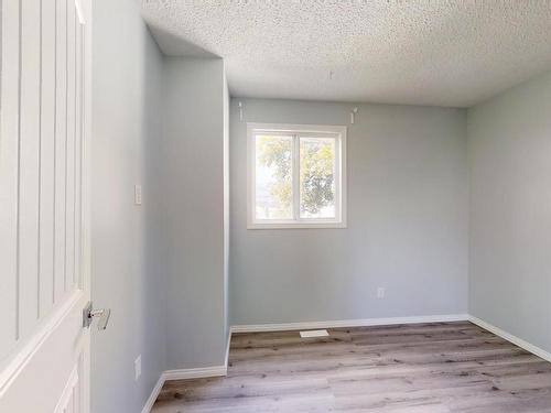 5642 19A Avenue, Edmonton, AB - Indoor Photo Showing Other Room