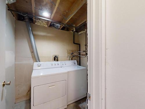 5642 19A Avenue, Edmonton, AB - Indoor Photo Showing Laundry Room