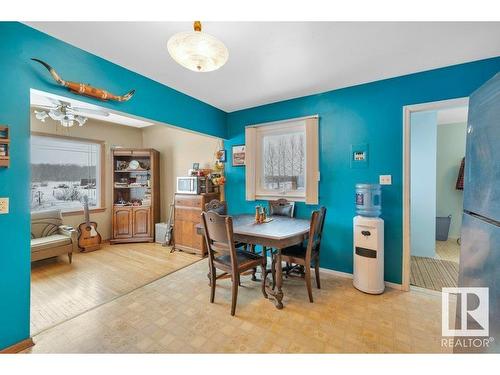 85 52061 Rge Road 215, Rural Strathcona County, AB - Indoor Photo Showing Dining Room