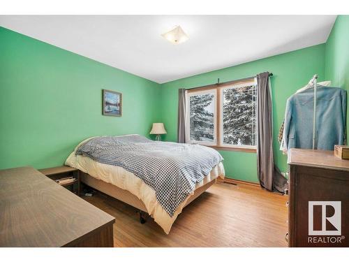 85 52061 Rge Road 215, Rural Strathcona County, AB - Indoor Photo Showing Bedroom