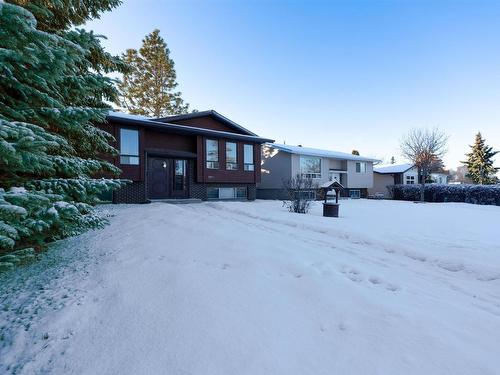 5611 40 Avenue, Edmonton, AB - Outdoor