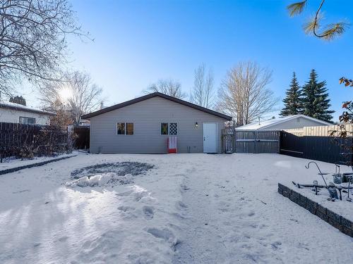 5611 40 Avenue, Edmonton, AB - Outdoor