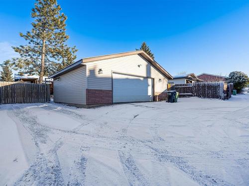 5611 40 Avenue, Edmonton, AB - Outdoor