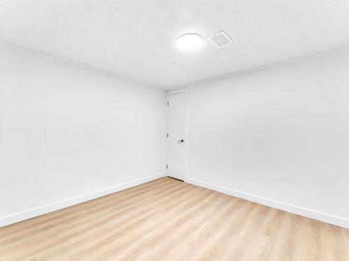 6515 98A Street, Edmonton, AB - Indoor Photo Showing Other Room